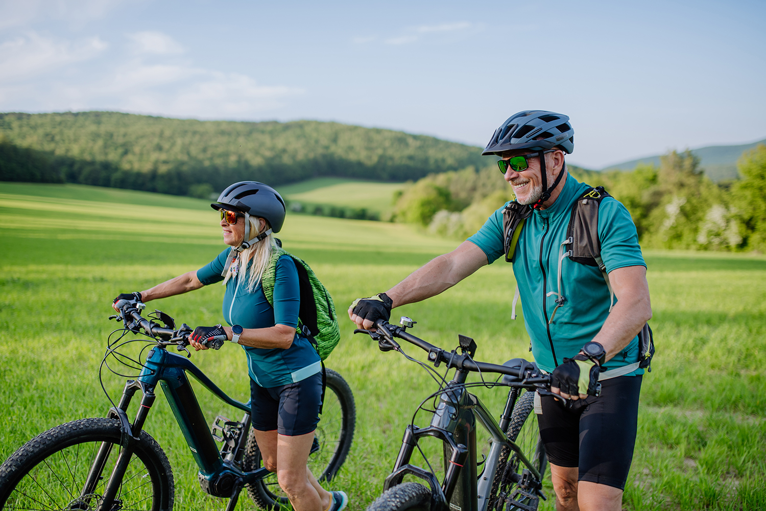 Radfahren in der Natur mit einem Päuschen